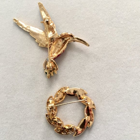 Lovely Vintage Hummingbird & Circle Rhinestone & Enamel Two Piece Pin Set - Picture 4 of 4